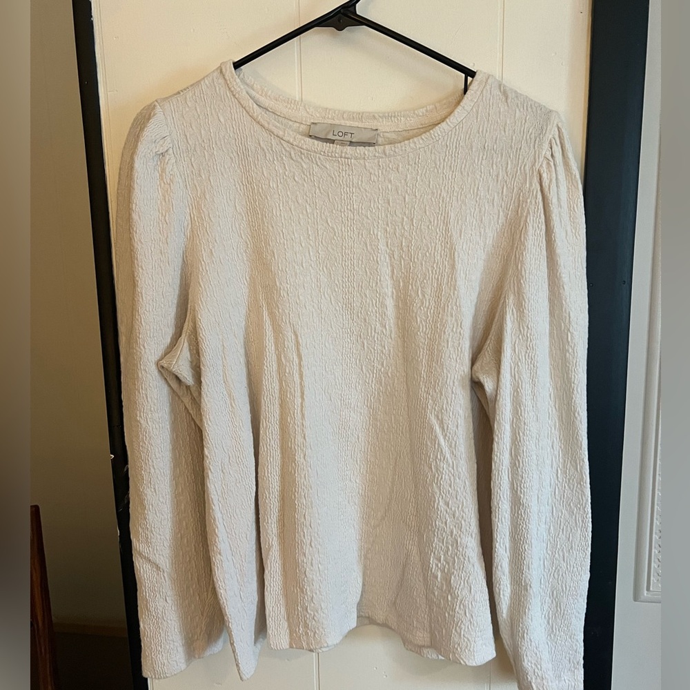 EUC Cream Loft Textured Puff-Sleeve Top - Large